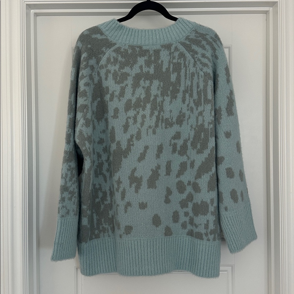 Scoop Oversized Cardigan Sweater - Picture 7 of 7